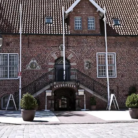 Grosses In Mueggendorf Mit Garten Prázdninový dům *