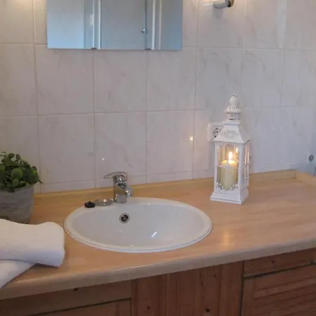 Holiday home Grosses In Mueggendorf Mit Garten